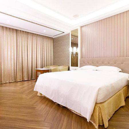 Daniel Motel Шининг Екстериор снимка