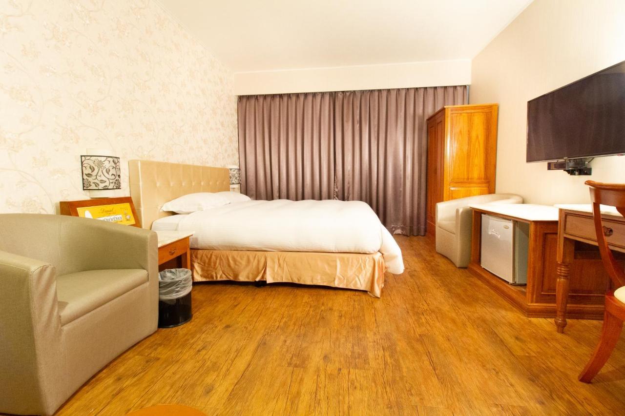 Daniel Motel Шининг Екстериор снимка